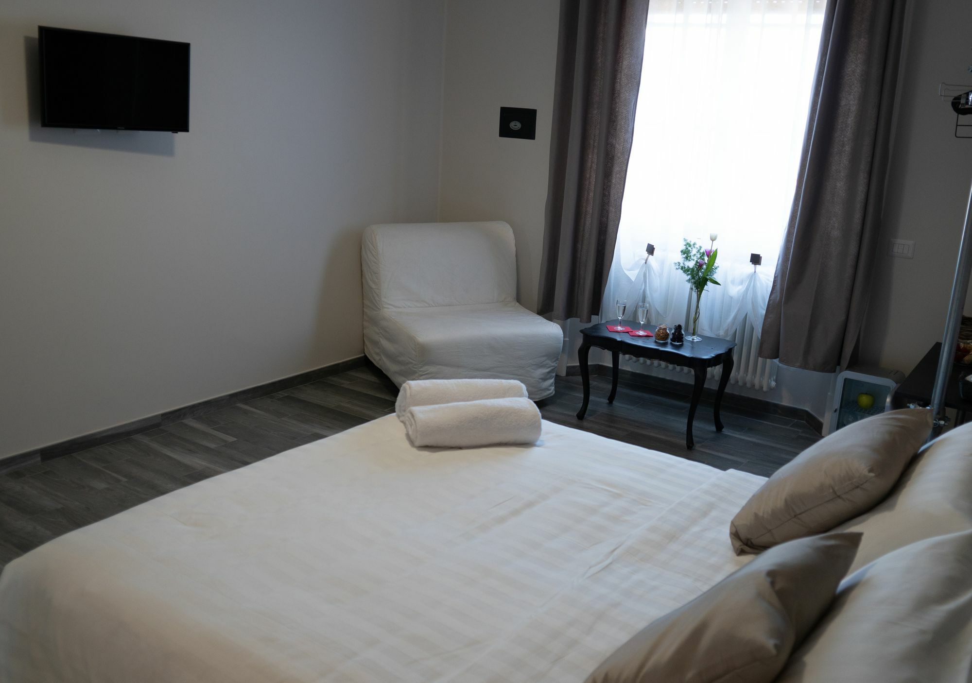 Piazza Bologna Little Suites Рим Экстерьер фото