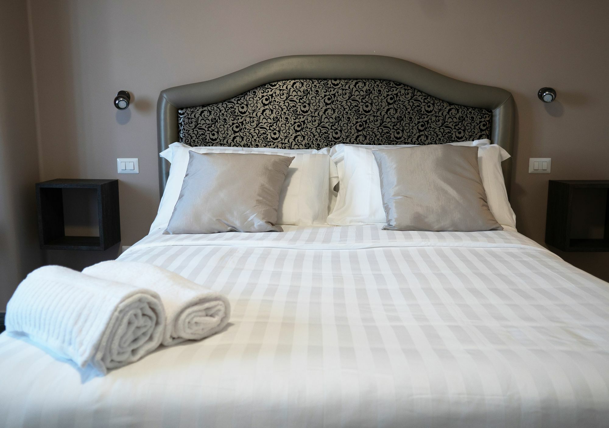 Piazza Bologna Little Suites Рим Экстерьер фото